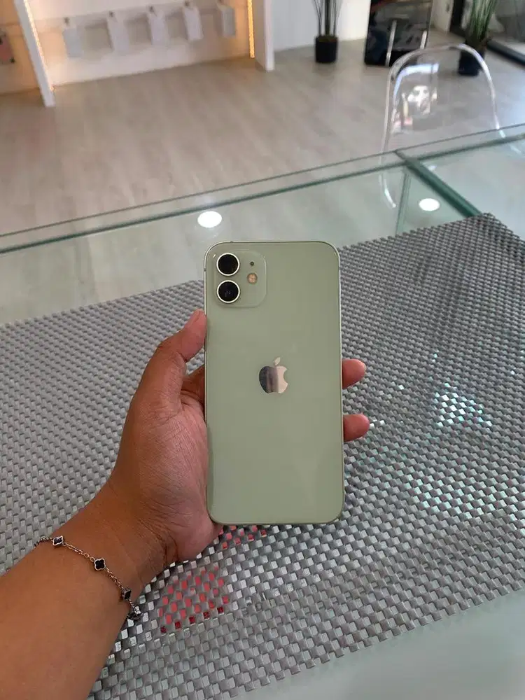iphone 11 64gb fullset normal mulus no minus tinggal pakai