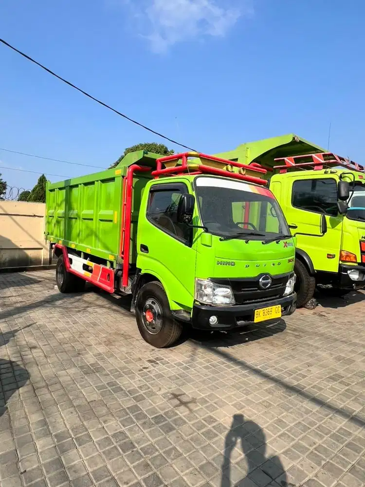 Dump Truk Hino Dutro 136 HD Tahun 2023