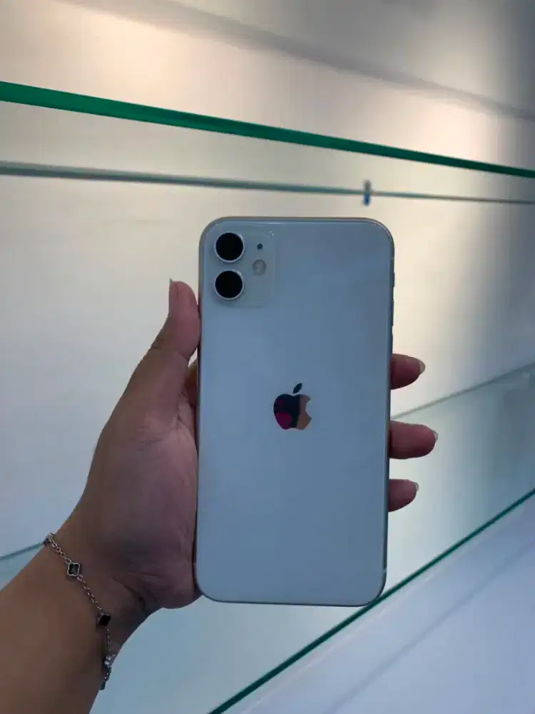 Iphone 11 64 fullset, normal no minus menerima jual dan tukar tambah