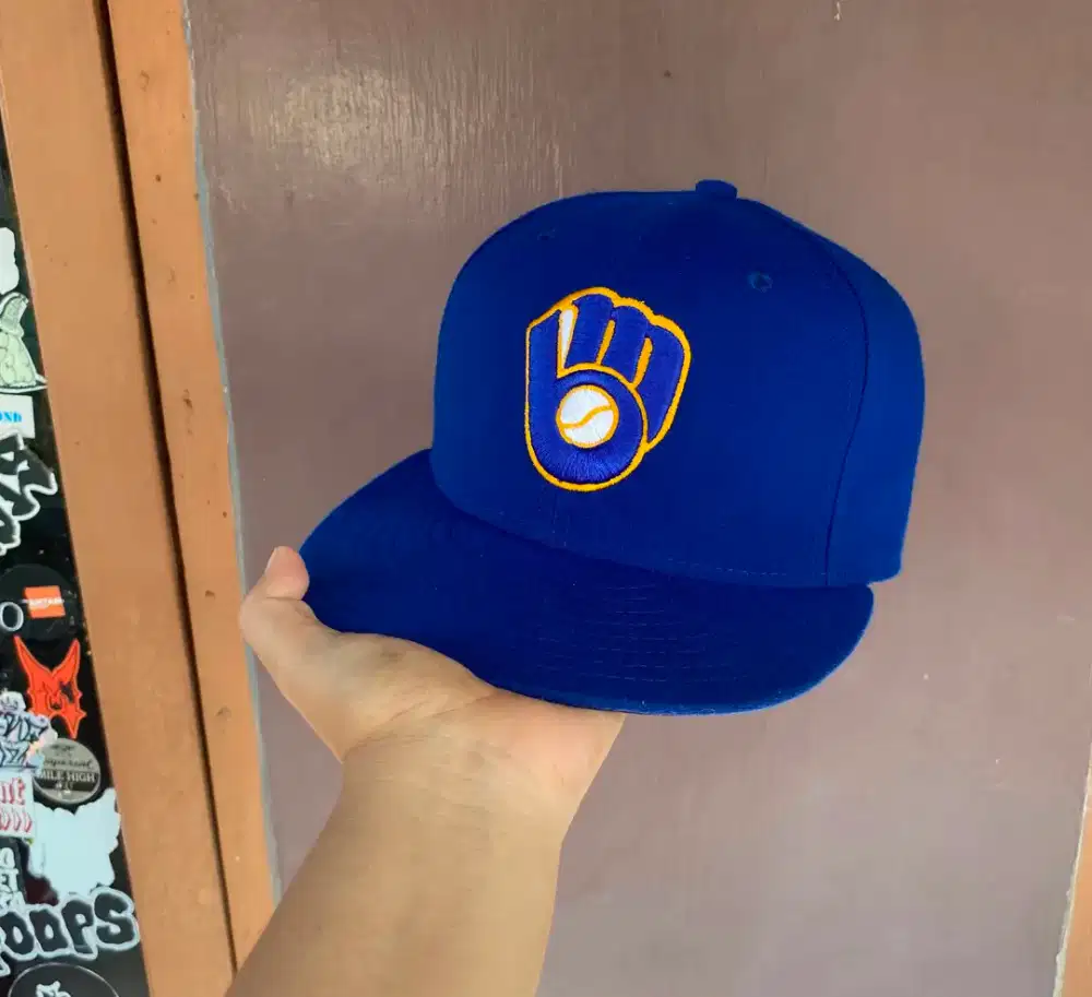 Topi build up second brand