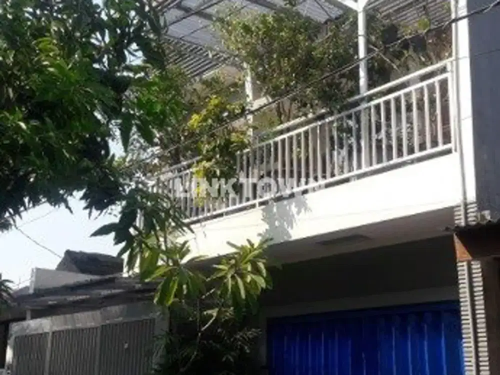 Dijual Rumah Semifurnish 2,5 Lantai di Graha Asri Sidoarjo