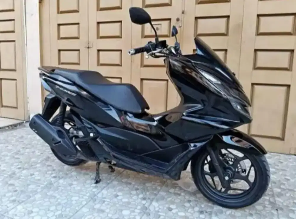 Dijual Honda PCX tahun