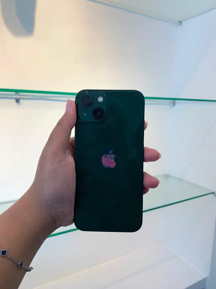 iphone 13 basic 128gb fullset normal mulus no minus tinggal pakai