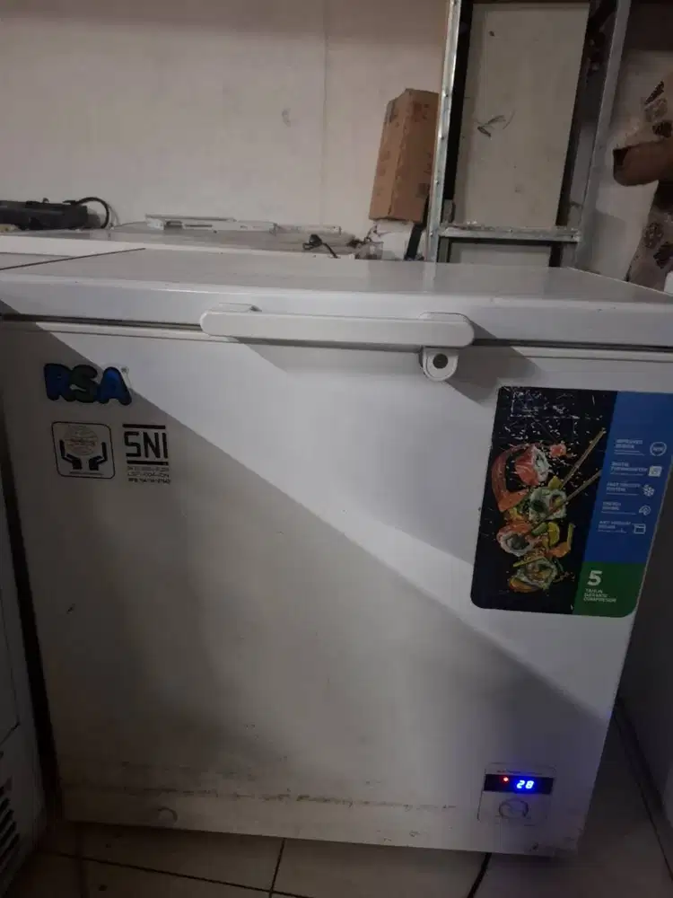 Kulkas Freezer Besar
