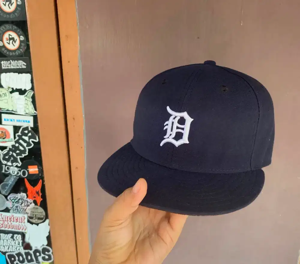 Topi monja second brand