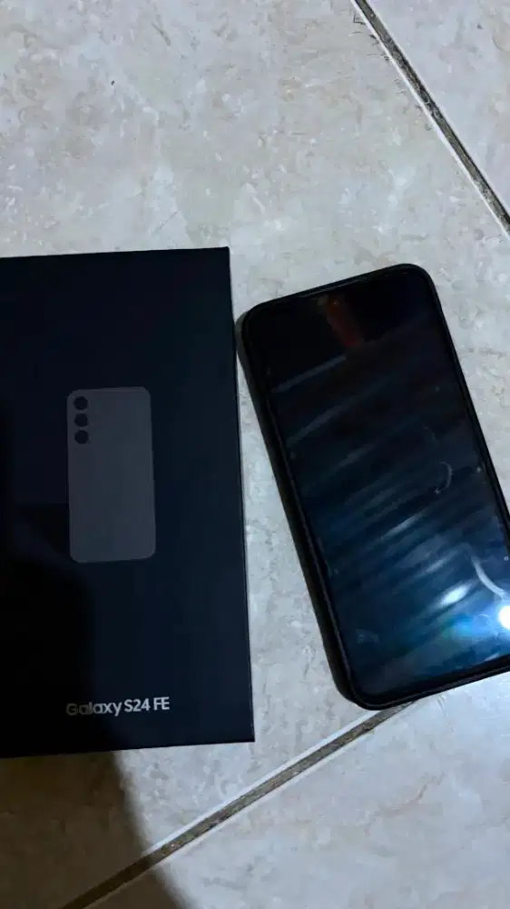 Samsung s24 fe 8/256