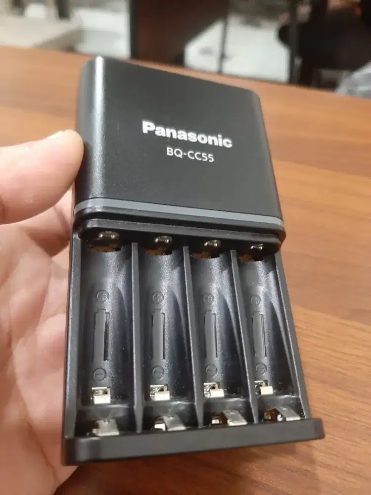 Charger Rechargeable Panasonic For Baterai AAA dan AA
