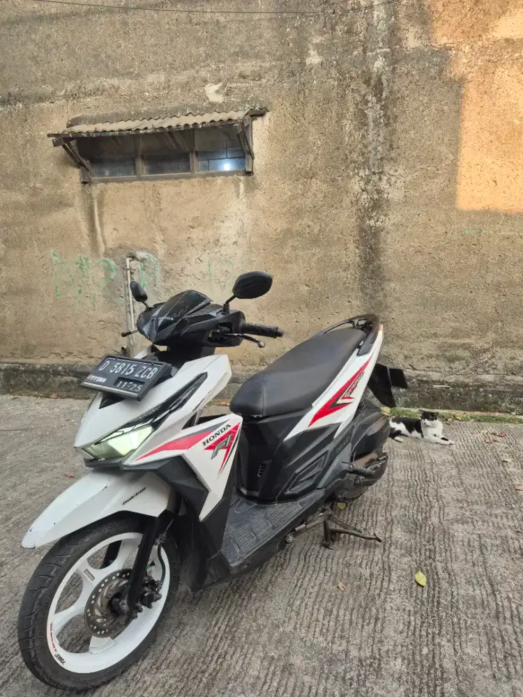 Motor Honda vario led 125 th 2015 kumplit Siap pakai