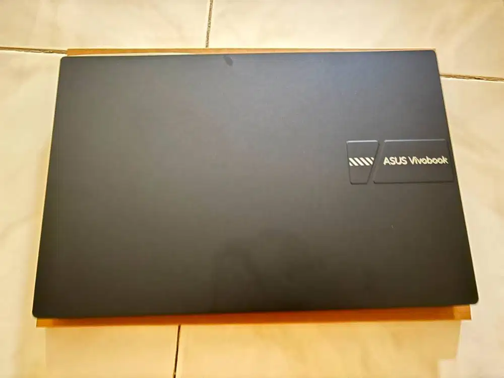 Asus Vivobook X1404VA