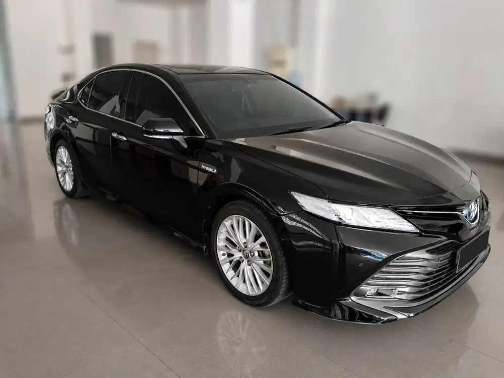 TOYOTA ALL NEW CAMRY 2.5L HYBRID A/T 2021 – HITAM