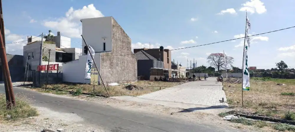 Desain Rumah Bebas, Perumahan Strategis di Timur Luwes Gentan