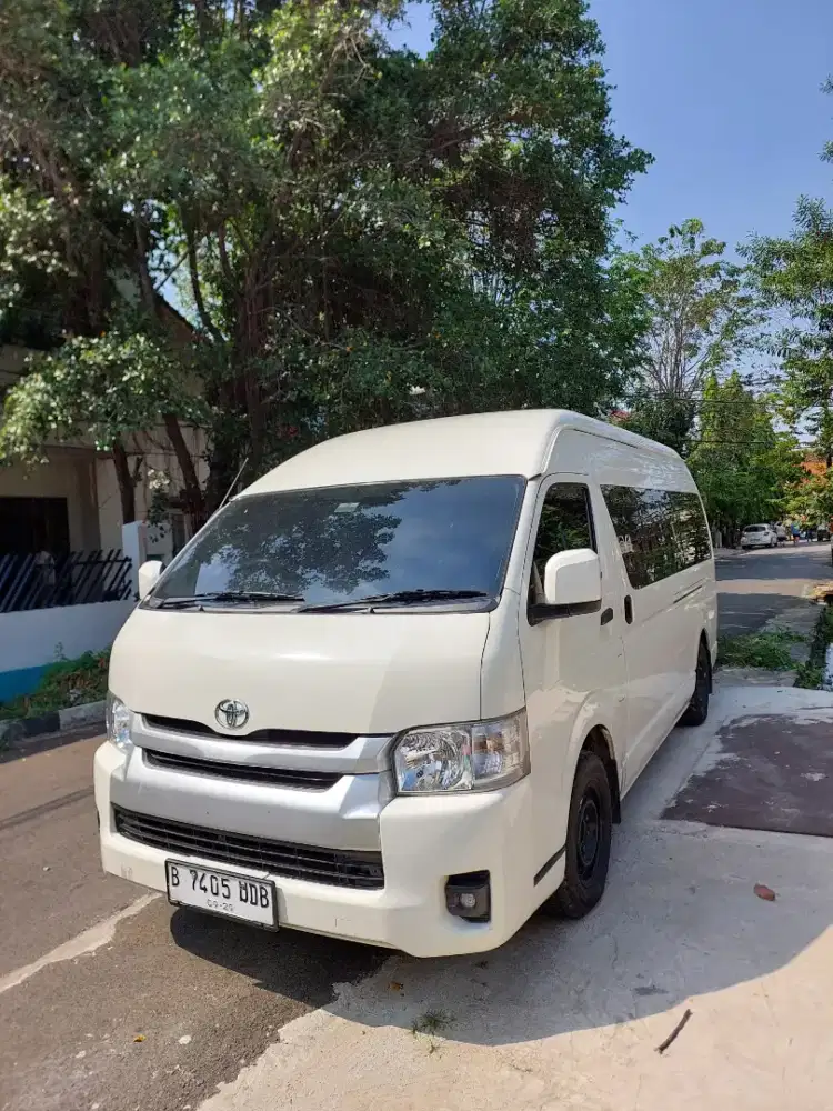 Toyota Haice commuter tahun 2024 seperti baru
