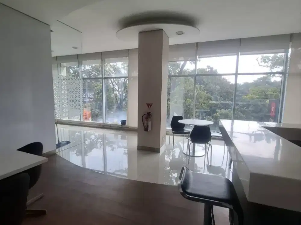Ruang Usaha Strategis Ex Bank di Mainroad Dago Bandung