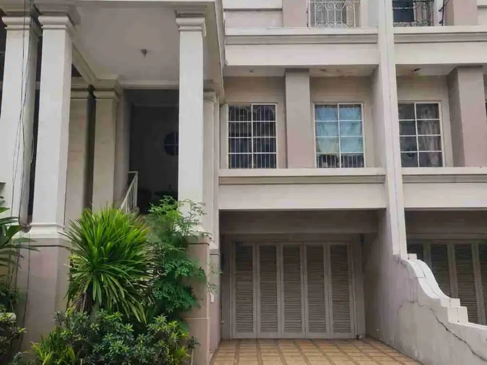 Dijual  rumah  menarik  Kelapa Gading ,dekat MKG, Jakarta Utara