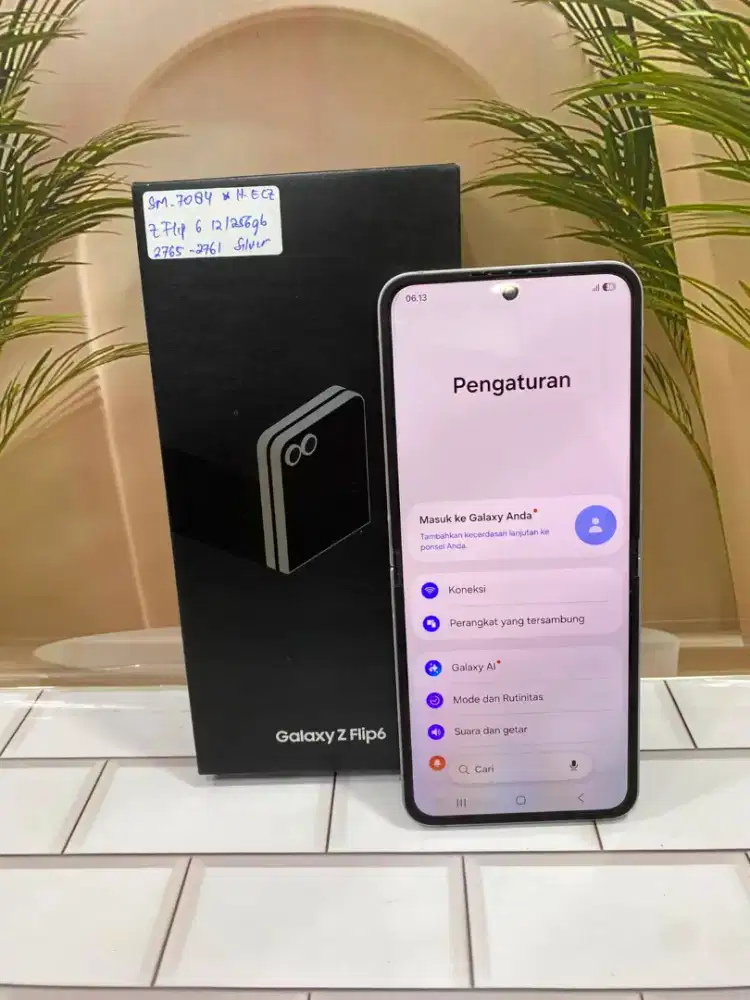 Samsung ZFlip 6 5G 12/256Gb Silver (Sein)