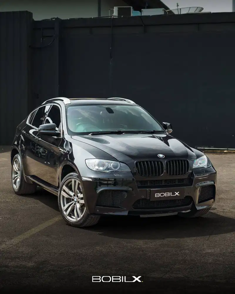 NIK 2012 BMW X6 M (E71) Black on Black