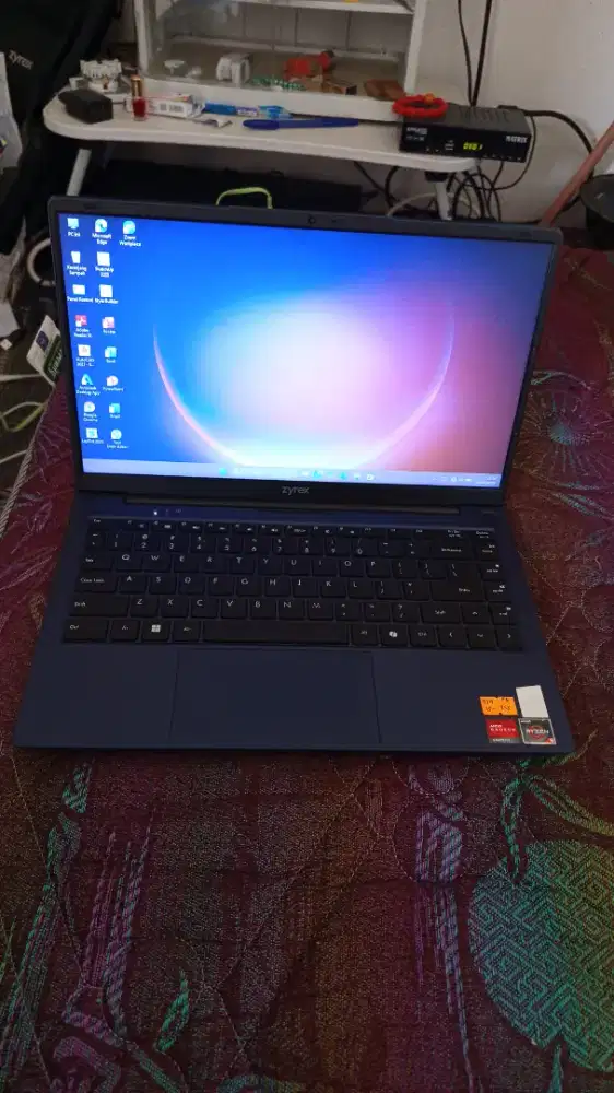 Laptop zyrex ryzen ram 16 gb