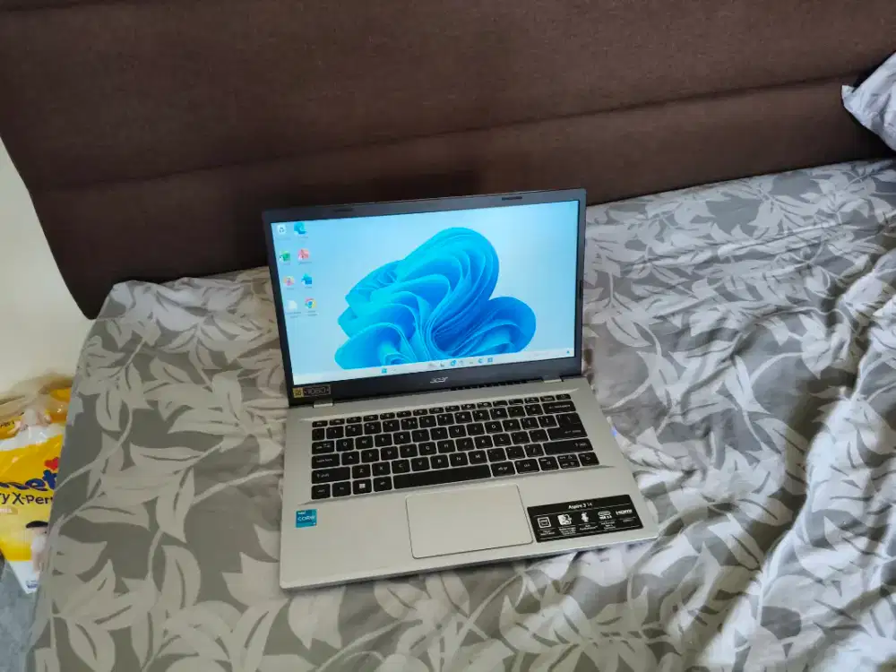 laptop acer core i3 N305 8/512GB siap pakai