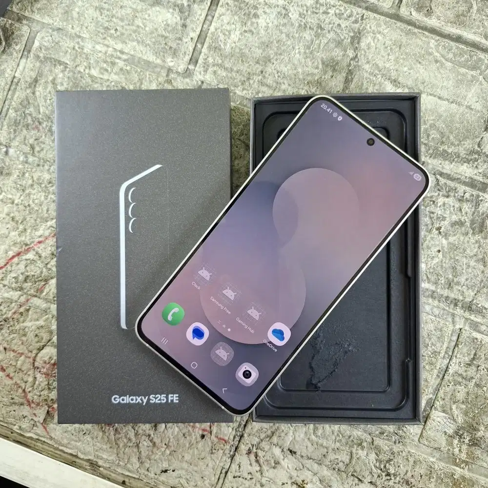 Samsung galaxy S25 FE 5G Ram 8/512 GB Mulus