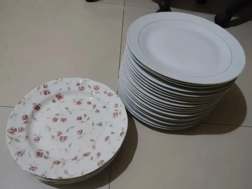 Piring Cantik 28cm