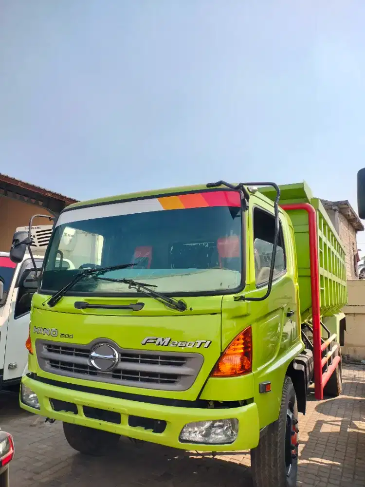 DUMP TRUK HINO FM 260 PS
