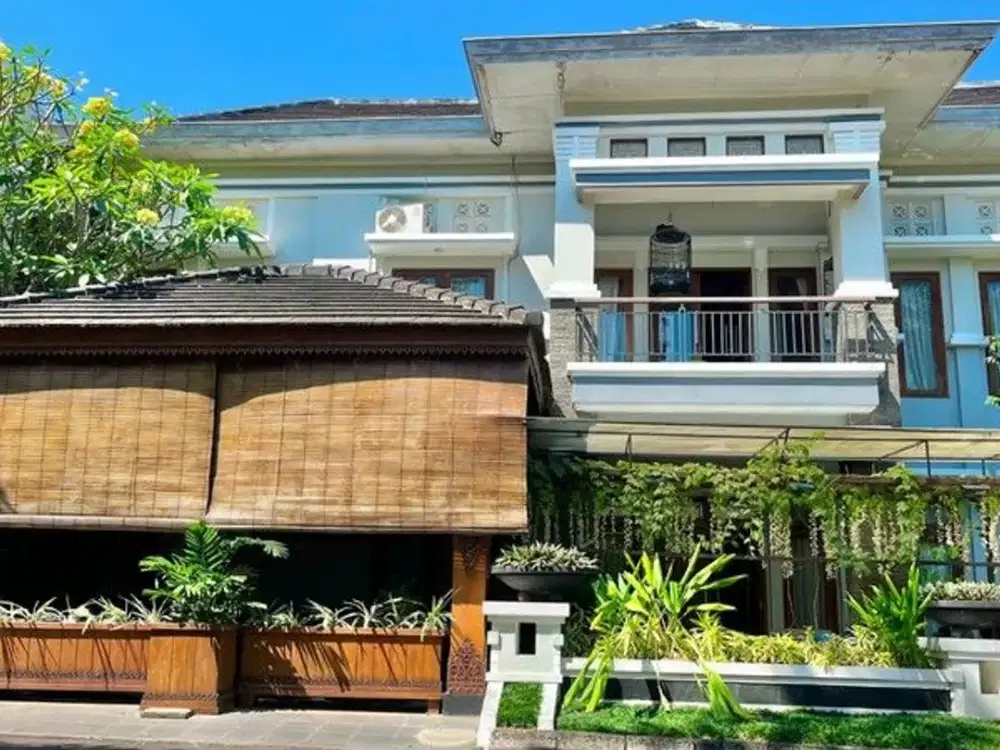 Dijual Rumah Mewah Furnished di Bale Agung Residence Sleman
