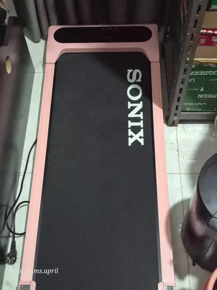 Sonix treadmill walking pad
