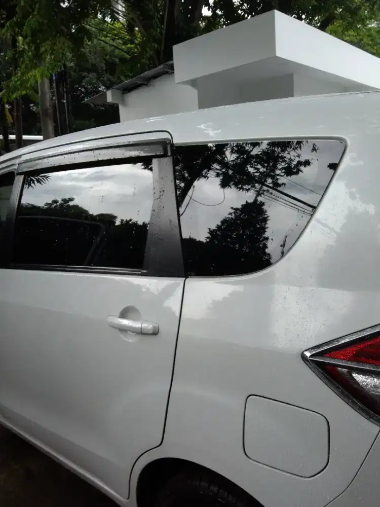 Pusat pemasangan kaca film mobil harga murah