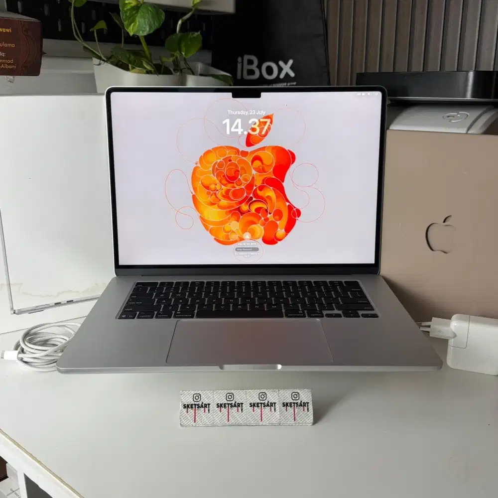 MacBook Air M4 15inch 16/256gb Silver iBox Battery Health 99%