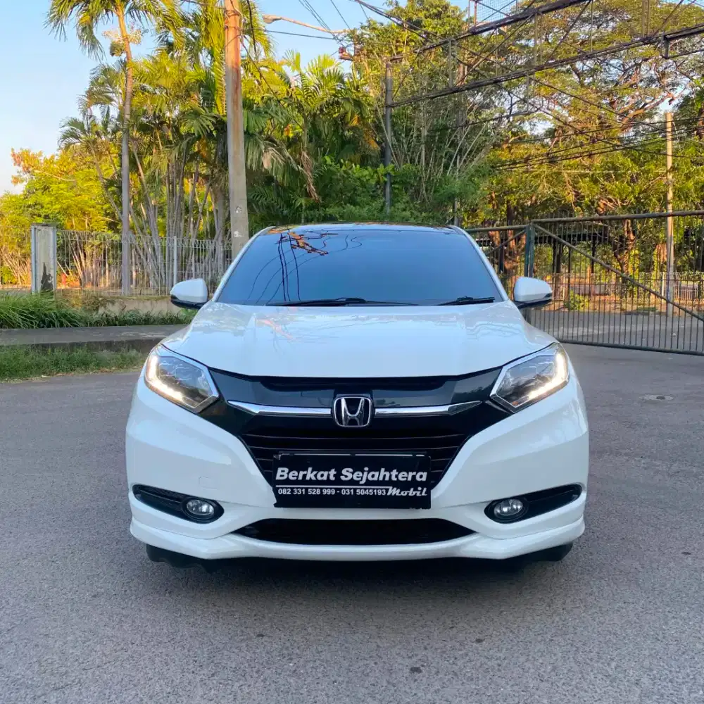 Honda HR-V 1.8 prestige AT 2016 Km rendah