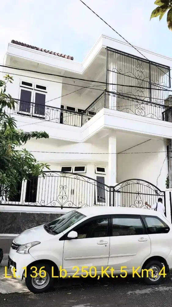 Rumah mewah sebelah pom bensin SPBU dekat citraland CBD Tol driyorejo
