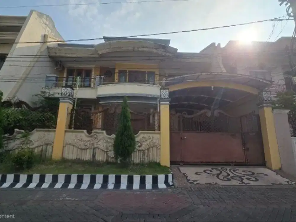 Rumah Dharmahusada Mas Strategis Hadap Timur (Ada 2 Master Bedroom)