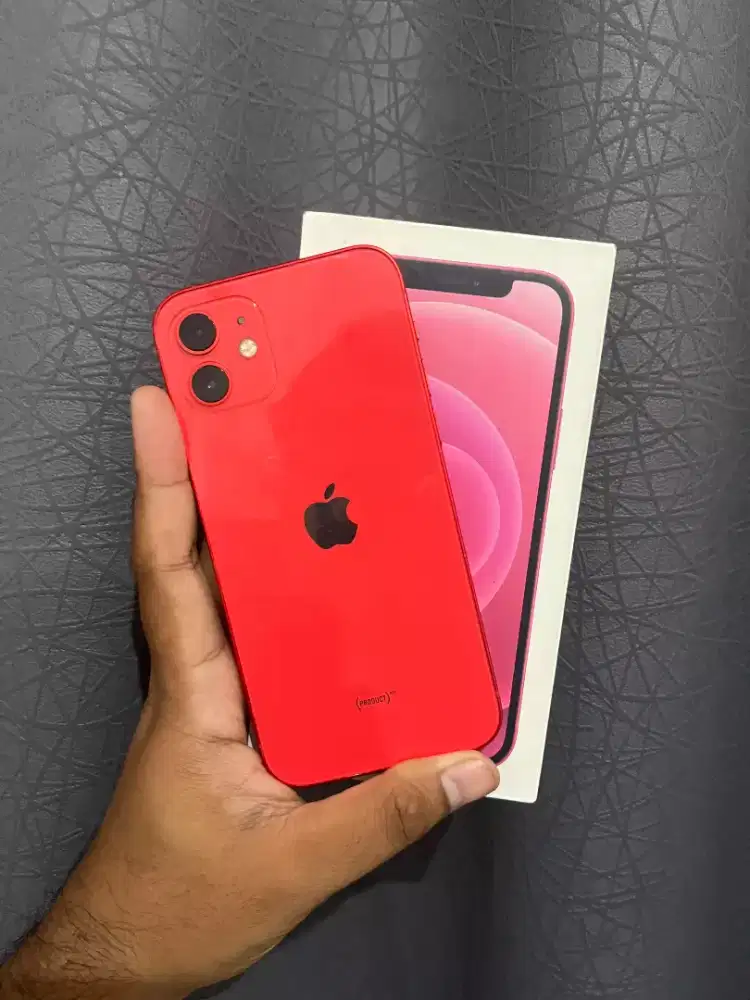 Iphone 12 64gb red edisi fullset
 Mulus