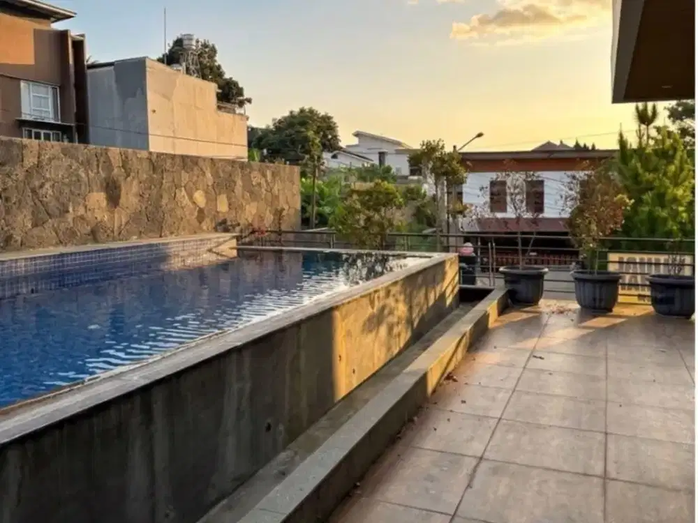 RUMAH VILLA TROPIS LUX FULL FURNISHED ADA PRIVATE POOL DI SETIABUDI REGENCY