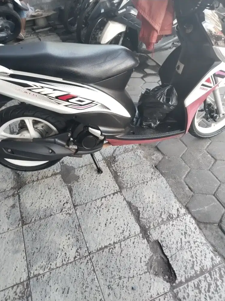 Jual  yamaha mioJ 115cc th 2012 H surat lngkap pajak hidup
