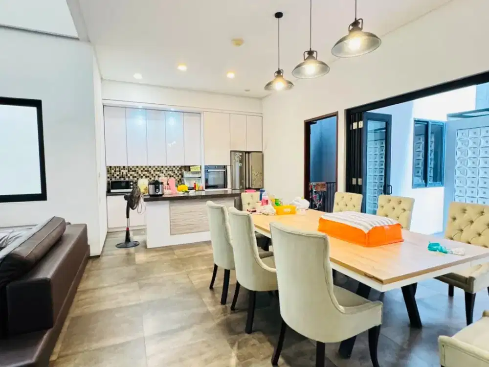 Rumah Muara Karang Jakarta UTara, uk 12x25, SHM, 6BR, Siap Huni