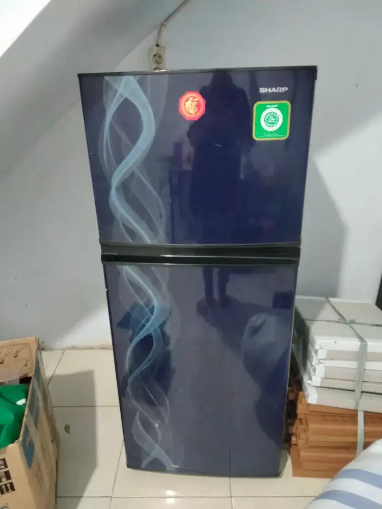 Kulkas sharp 2 pintu second