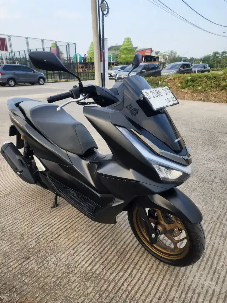 HONDA PCX ROADSYNC ABS HSTC ISTIMEWA