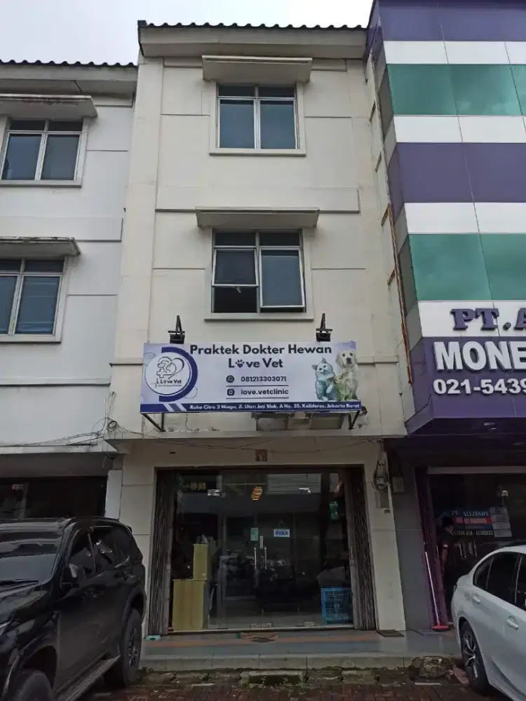 Dijual Cepat Ruko / Kantor 3,5 Lantai Pinggir Jalan, Kalideres, JakBar