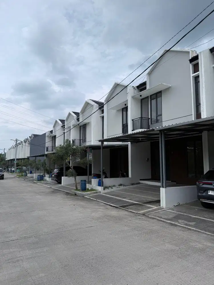 Dijual Rumah Baru di Taman Kopo Indah Bandung