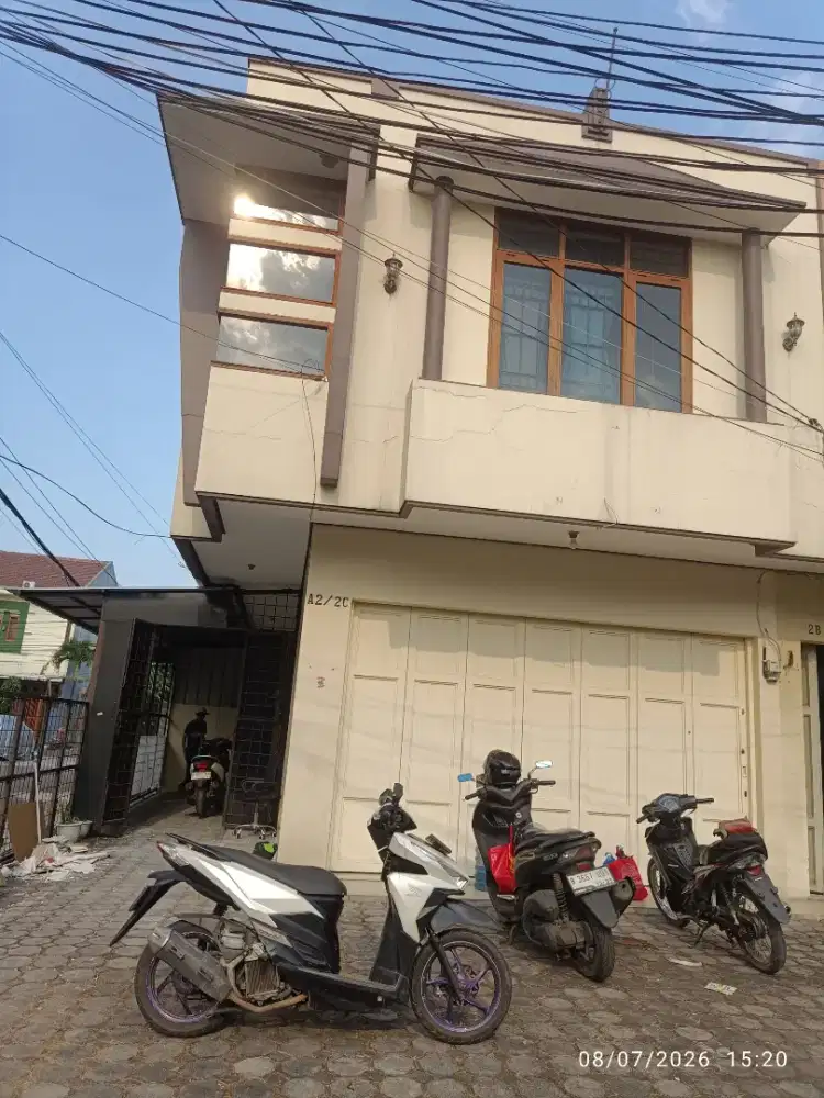 Dua lantai ruko di komplek TKI 2 cocok untuk kantor/ gudang