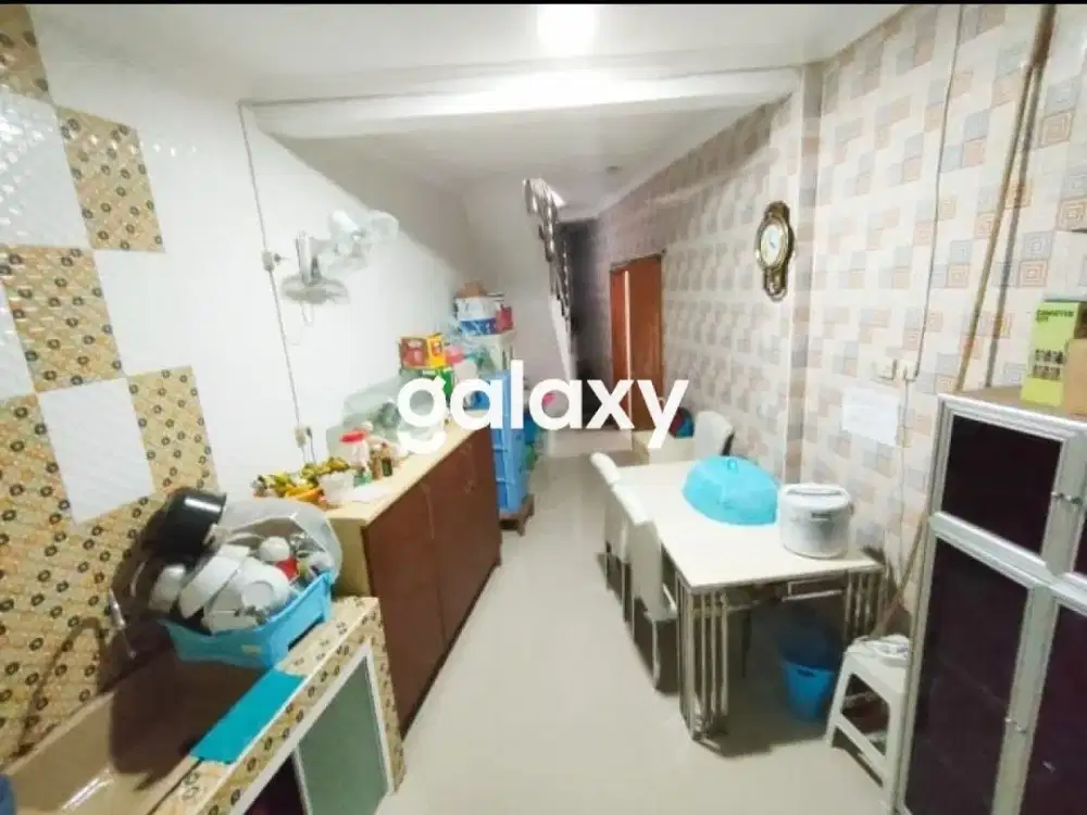 BUTUH UANG RUMAH DI KEBRAON (ADA TEMPAT UTK USAHA)