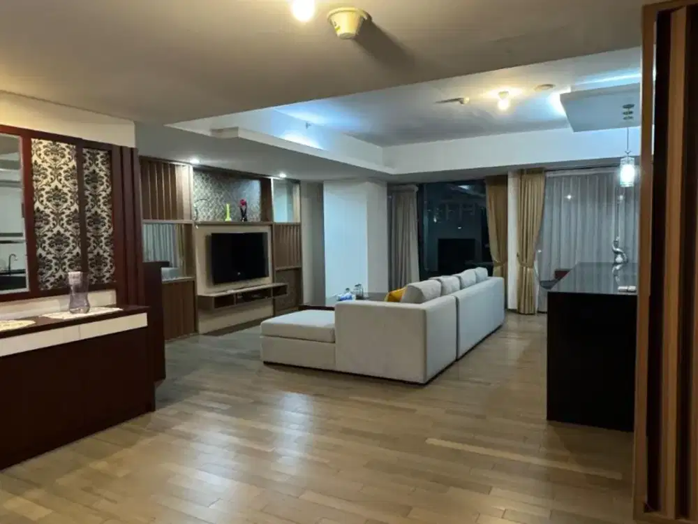 Dijual Apartemen Verde1  2BR Uk 169m2 Furnished at Jakarta Selatan