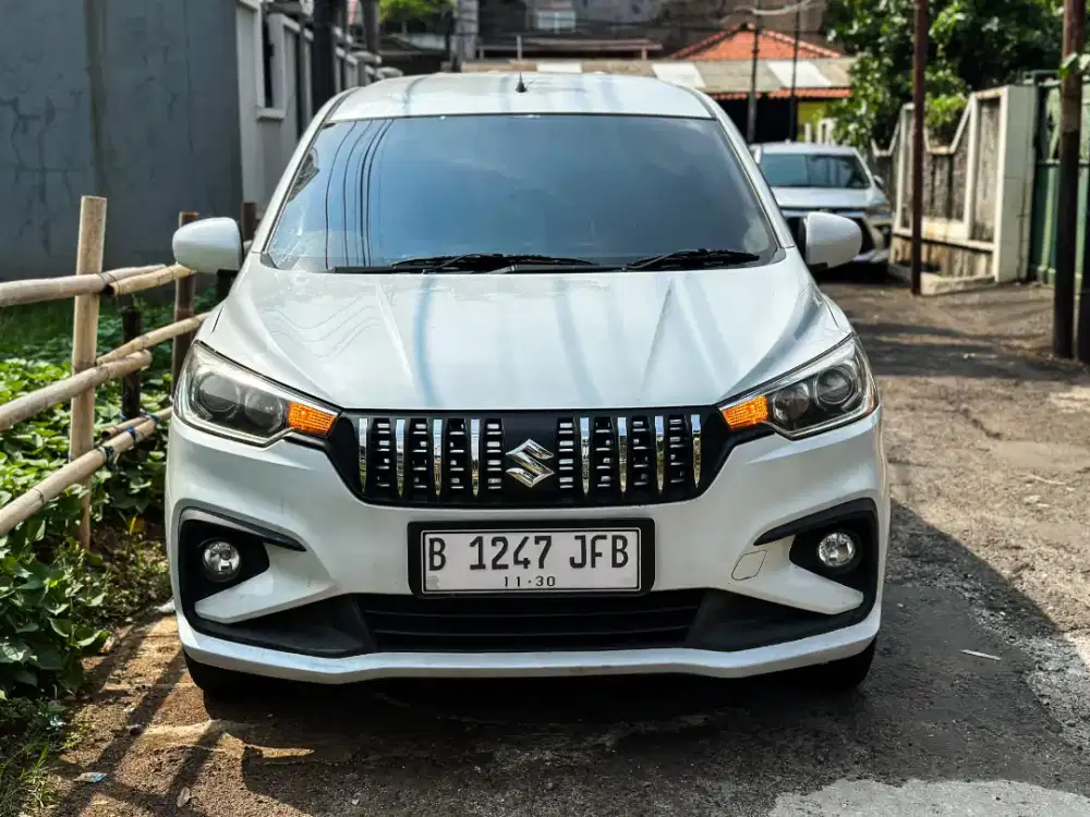 Ertiga GL MT 2020 putih