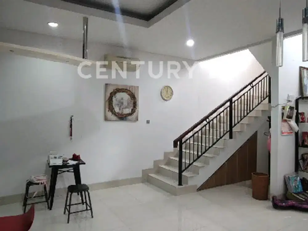 Rumah Luas, Nyaman Dan Cantik Di Kawasan BSD Lama