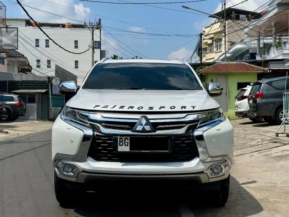 [DP 25jt] Pajero Sport Dakar 4x2 2017 / 2018 Solar Diesel Matic BG AT