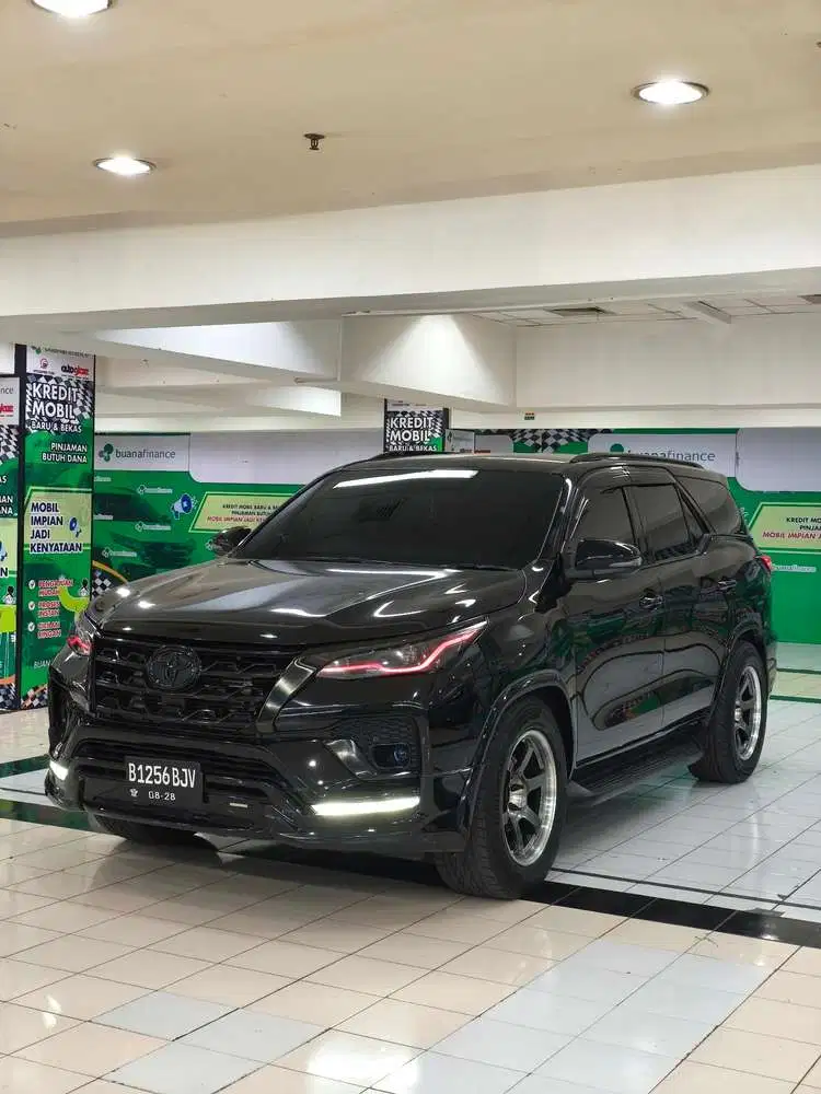 Toyota Fortuner VRZ 2.4 TRD,  2018 full mods termurah!!