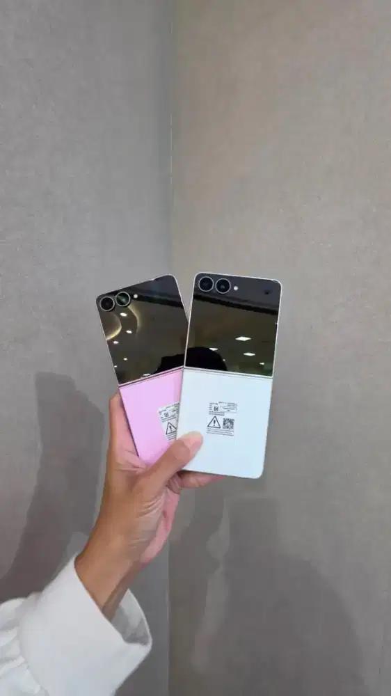 Pre Order Samsung Z Flip 8