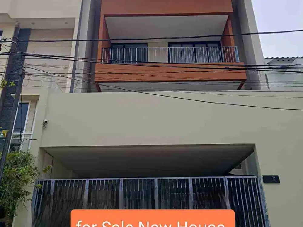 Rumah Baru 4 Lantai Pulomas Near Klp Gading, Minimal dlama komplek