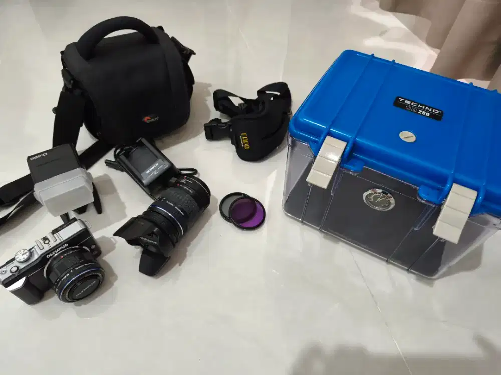 Jual cepat kamera digital Olympus Epl-1 bekas berikut accs